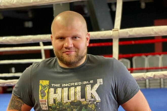 ОФІЦІЙНО. Український боксер проведе бій з дворазовим чемпіоном Олімпіади