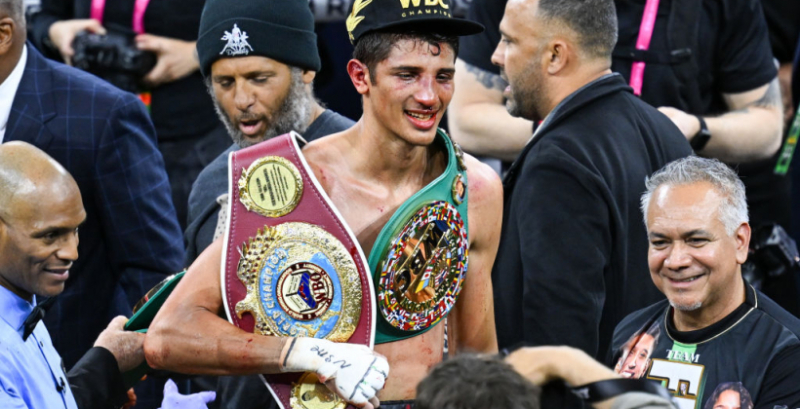 Фундора офіційно втратив титул чемпіона WBO у першій середній вазі