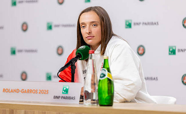 Іга Швьонтек - про церемонію на честь Надаля: "Думаю, що я плакала двічі, але насправді намагалася тримати себе в руках"