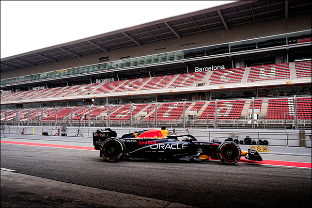 Mercedes и Red Bull Racing завершили тесты Pirelli