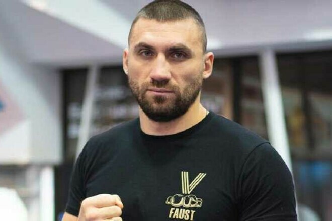 Яскрава перемога. Український боксер ледь не зламав щелепу американцю
