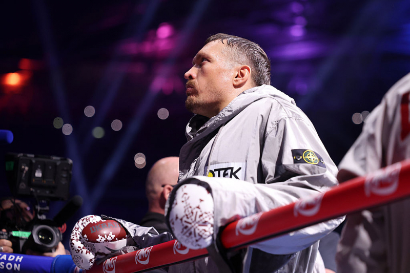 Найвеличніший чи Найвидатніший? Усик уже став поруч із Мохаммедом Алі і перевершив Льюїса. Ніхто так не «зачищав» дивізіон, як українець та американець