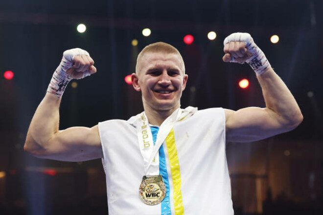 Несподівано. WBC повернув перше місце рейтингу відомому боксеру з України