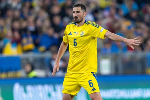 Калюжний залишився в УПЛ, незважаючи на пропозиції