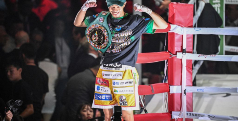 Накатані офіційно відмовився від титулів WBC та IBF у найлегшій вазі