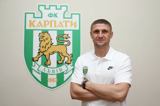 Карпати розірвали співпрацю з Володимиром Єзерським