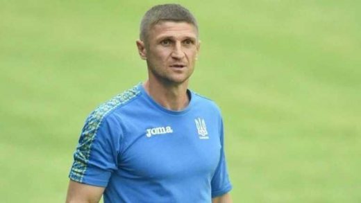 Карпати розірвали співпрацю з Володимиром Єзерським