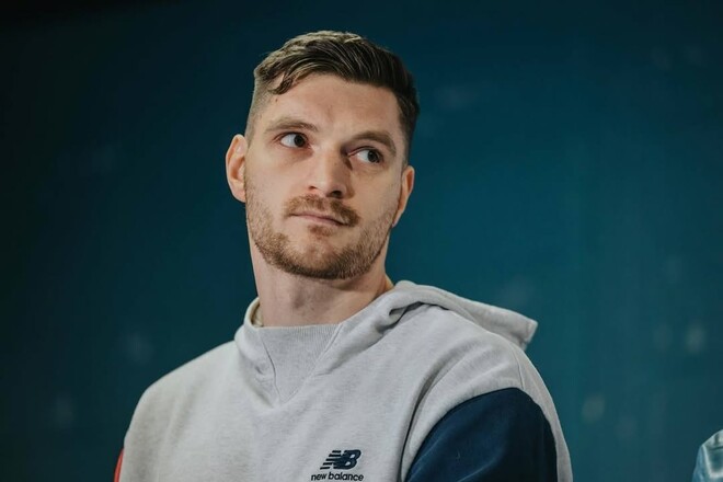 Український боксер планує завоювати титул чемпіона світу в суперважкій вазі