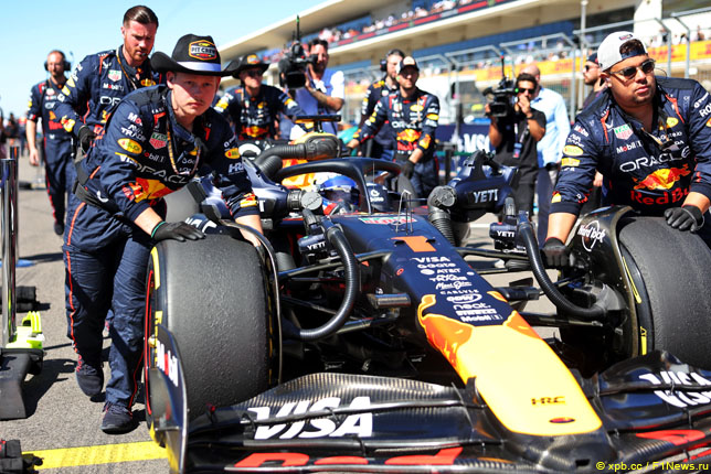 Стюарды оштрафовали Red Bull Racing на 50 тысяч евро