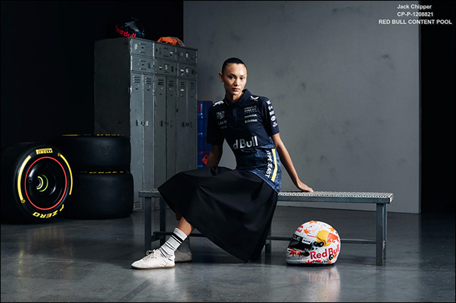 В Red Bull Racing опробуют модную униформу