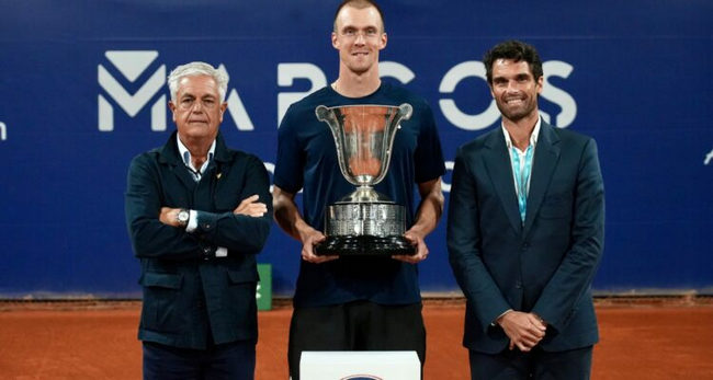ATP Challenger Tour. Хоїнський виграв четвертий титул у сезоні, тенісист із восьмої сотні рейтингу став чемпіоном у США