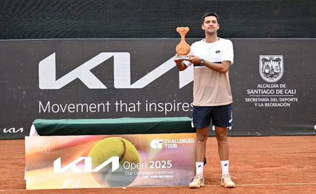 ATP Challenger Tour. Хоїнський виграв четвертий титул у сезоні, тенісист із восьмої сотні рейтингу став чемпіоном у США
