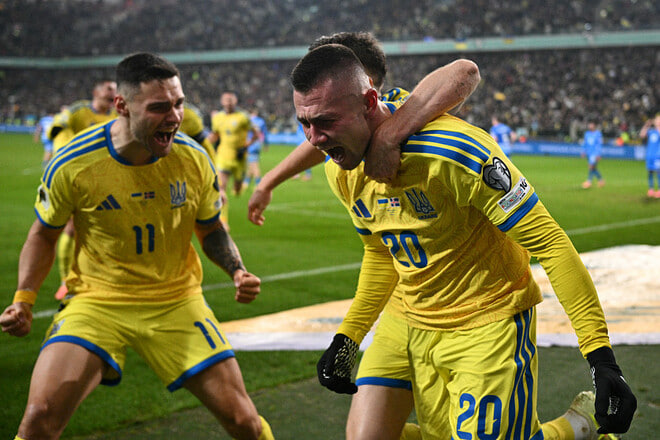 Україна — Ісландія 2:0: розширений огляд, фото і відео